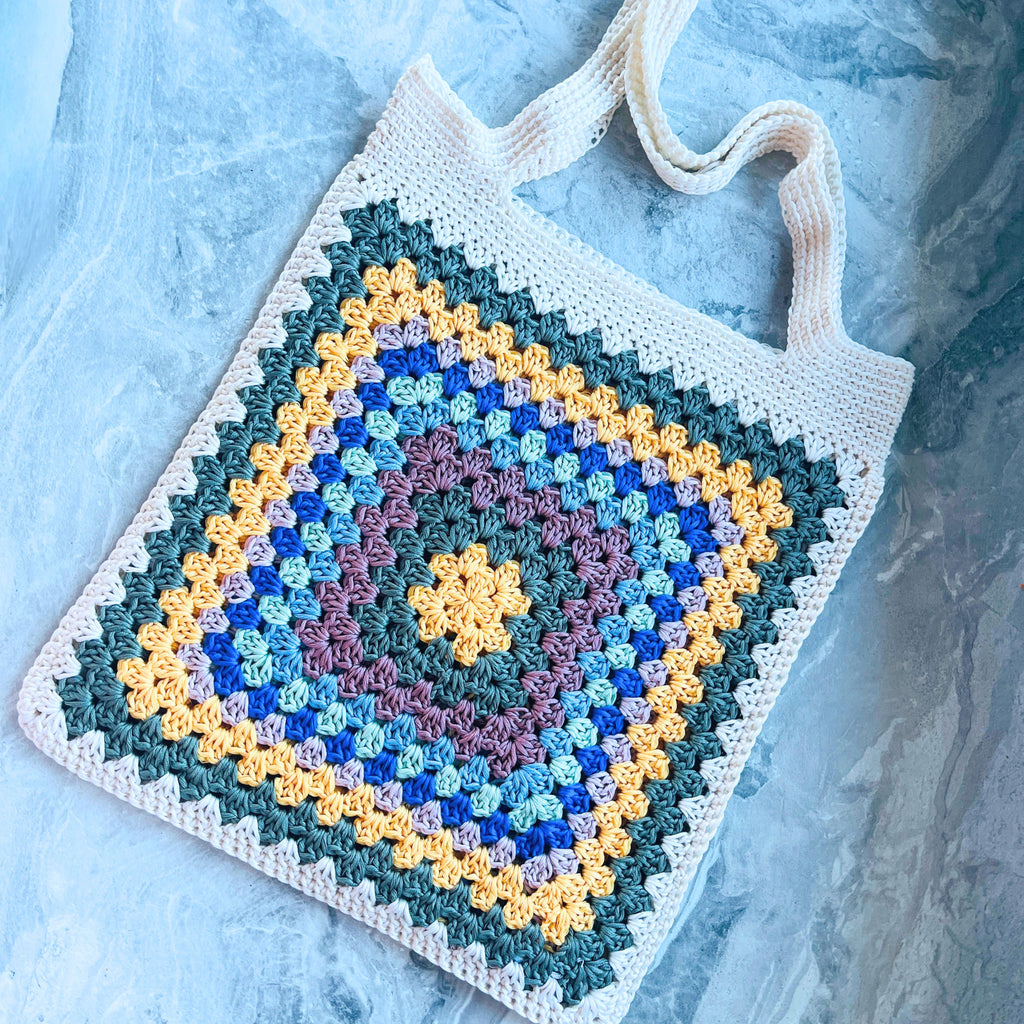 Colorful Granny Square Tote Bag Crochet Pattern – Market Style Handbag (PDF Download)