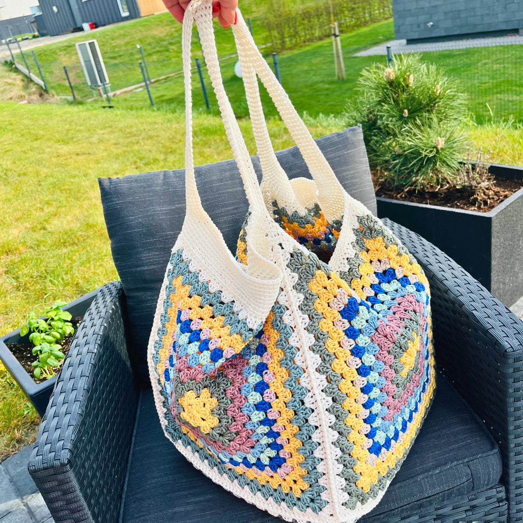 Granny Square Weekender Bag Crochet Pattern PDF | Easy Beginner Beach Market Tote Bag